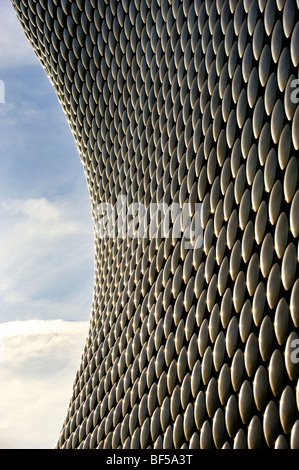The iconic Selfridges building in Birmingham city centre, covered in disks of stainless steel designed by Future Systems Stock Photo
