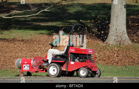 toro leaf collector attachment