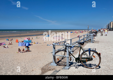 The beach and promenade on the North Sea. Stock Photo