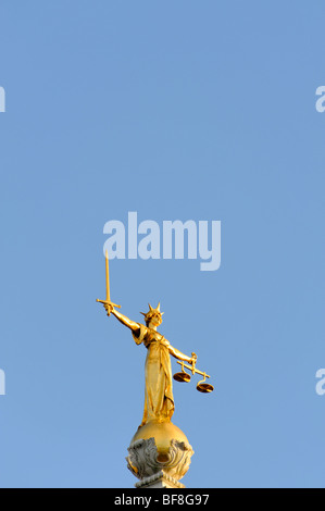 The Statue of Justice at The Old Bailey in Central London Stock Photo ...