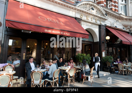 Oriel cafe in Sloane Square, Chelsea, London, England, UK Stock Photo