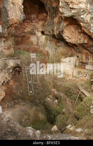 Excavations in the Tabun (Oven) cave in Wadi Me'arot Stock Photo