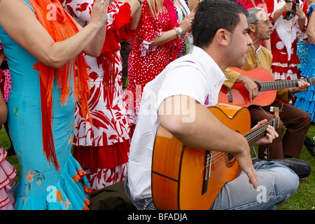 Flamenco guitarists and dancers at fiesta in Andalucia Stock Photo