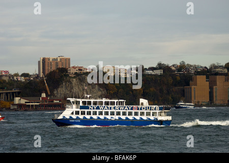 A NY Waterway boat on the Hudson River of New York on Monday, November 2, 2009. (© Frances M. Roberts) Stock Photo