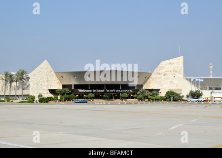 Israel, Ben-Gurion international Airport Welcome to Israel sign above the arrival hall Stock Photo