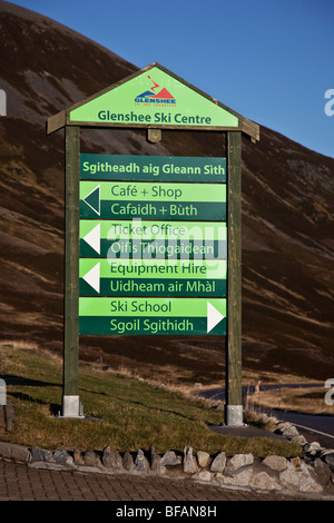 Bi Lingual Signs,  Glenshee Scottish Ski Centre, Braemar, Aberdeenshire, Cairngorms National Park, Scotland, UK Stock Photo