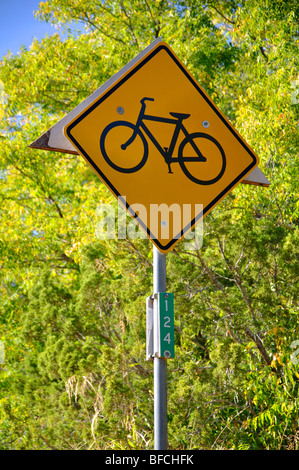 Bicycle route sign Stock Photo - Alamy