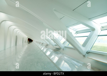 Graceful interior of the Milwaukee Art Museum designed by Santiago Calatrava, a Spanish architect, Milwaukee, Wisconsin, USA Stock Photo