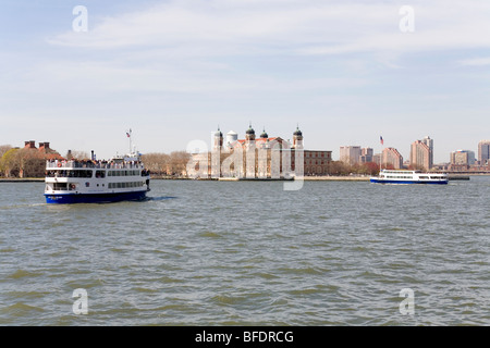 An Ellis Island cruise ship on the Hudson Bay, New York. Stock Photo