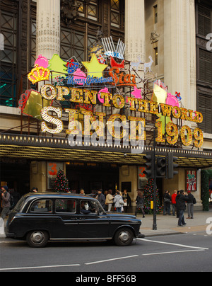 Selfridges Department store. Oxford Street, London, England, UK. Stock Photo