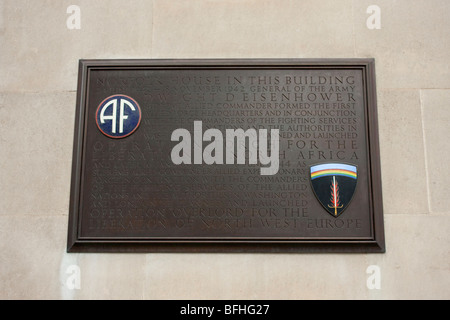 Under the command of Dwight D Eisenhower this plaque denotes the Supreme Headquarters Allied Powers Europe, St James Square, UK. Stock Photo