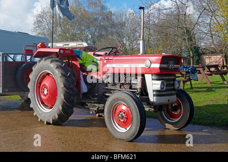 Massey Ferguson 135 Tractor At A Agricultural Show Stock Photo - Alamy