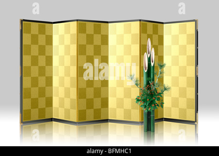 Golden folding screen and kadomatsu Stock Photo