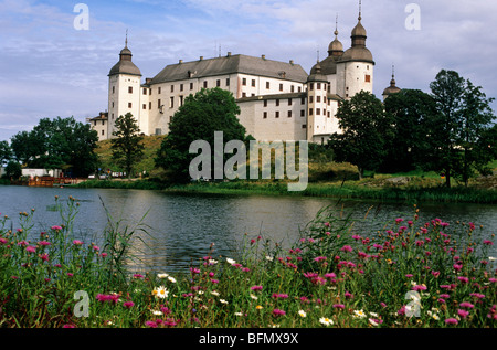 Sweden, Vastra Gotaland, Lake Vanern, Lacko Castle. The 13th-century Lacko Castle stands on the shores of Lake Vanern Stock Photo