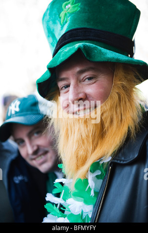 USA, New York State, New York City, Manhattan, St Patricks Day celebrations, 5th Avenue Stock Photo