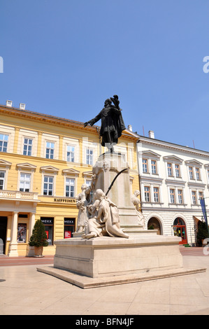 Eastern Europe, Hungary, Szeged, Statue of Kossuth Lajos at Klauzal square Stock Photo