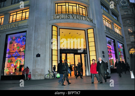LOUIS VUITTON, 1 E 57th Street, New York City, USA, “The New Christmas/Holiday  Decorations/Tree for Louis Vuitton”, phot…