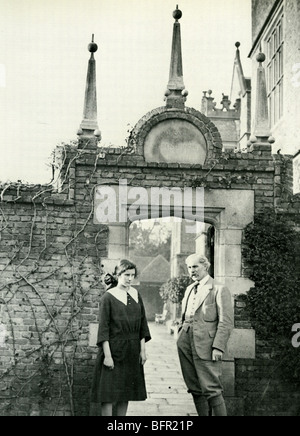 RAMSAY MacDONALD - UK politician with his daughter Joan at Chequers in 1924 Stock Photo