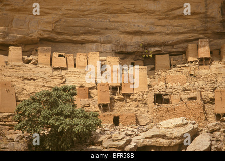 Ancient cliff dwellings of the Tellem people the earliest inhabitants of the Bandiagara Escarpment. Stock Photo