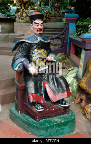 Lin Zexu (1785-1850) Chinese Scholar, Governor General, Officer & National Hero, Statue in Tiger Balm Gardens Theme Park, Singapore Stock Photo