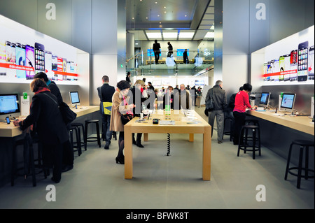 Paris, France, French Shopping Center, General View, inside Apple Store, People Looking at I-phones, apple showroom Stock Photo