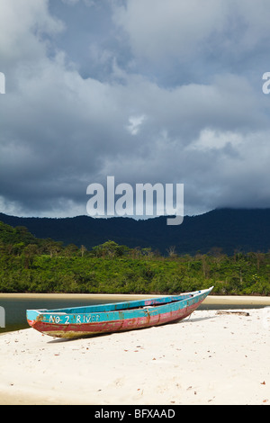 No 2 River Beach, Freetown Peninsula, Sierra Leone Stock Photo - Alamy