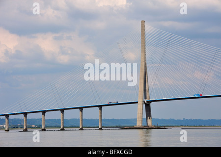 Pont de Normandie / Bridge of Normandy, a cable-stayed road bridge over the river Seine linking Le Havre to Honfleur, Normandy Stock Photo