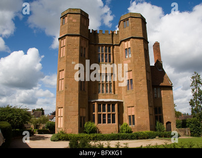 Gatehouse Kenilworth Castle Kenilworth Warwickshire England Stock Photo