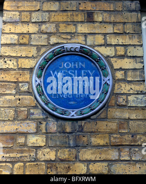 John Wesleys House (Now a Museum) Methodist Preacher and one of the Founders of the Methodist Religion City Road London Blue Plaque Stock Photo