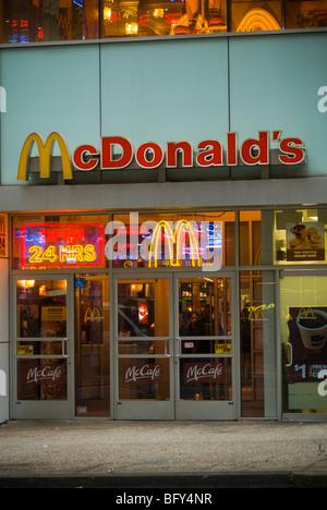 McDonald's restaurant in midtown Manhattan in New York on Wednesday, November 25, 2009. (© Richard B. Levine) Stock Photo