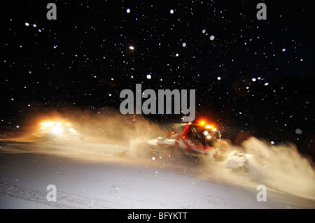 Snowcat, night duty, Schlick 2000 ski resort, Stubai Valley, Austria, Europe Stock Photo