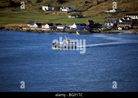 Calmac ferry leaving Iona for Fionnphort on Mull Stock Photo