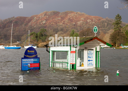 A kiosk on Windermere in Ambleside during the devastating November 2009 floods, Cumbria, UK. Stock Photo