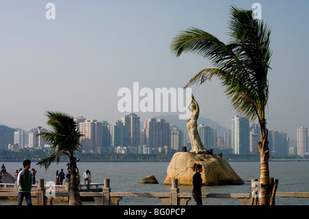 Fisher girl statue, Zhuhai, Guangdong, China, Asia Stock Photo