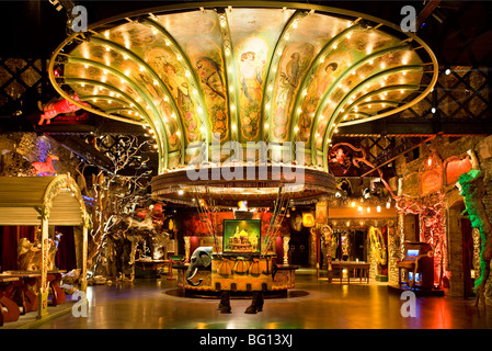 ARTS FAIRGROUND MUSEUM, PARIS Stock Photo - Alamy