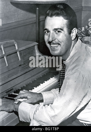 TENNESSEE ERNIE FORD  US Country musician (1919-1991) Stock Photo