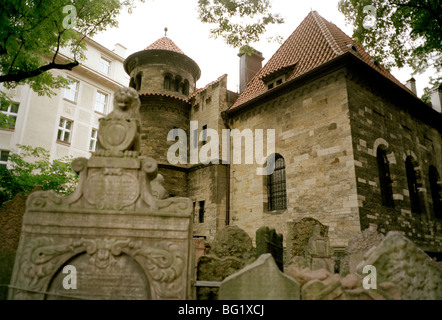 World Travel. The Ceremonial Hall in Old Jewish Cemetery in Josefov in the city of Prague in the Czech Republic in Eastern Europe. Culture History Stock Photo