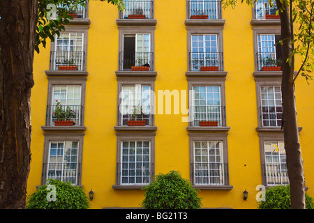 Apartment building in Zona Rosa in Mexico City Stock Photo