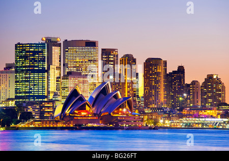 Sydney Opera House and Sydney skyline. Australia, New South Wales, Sydney Stock Photo