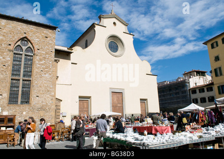 Antiquarian fair, Piazza Santo Spirito, Chiesa di Santo Spirito, Florence (Firenze), UNESCO World Heritage Site, Tuscany, Italy Stock Photo