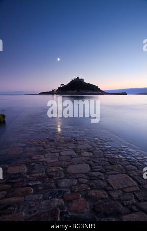 Rising Tide at dusk, St Michaels Mount, Marazion, Penzance, Cornwall Stock Photo