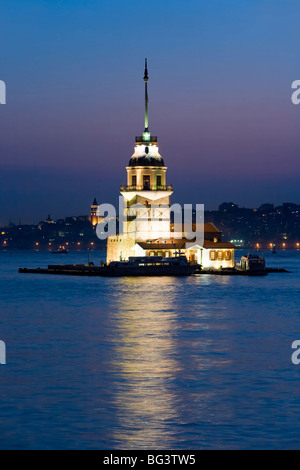 Kizkulesi (Maiden's Tower), the Bosphorus, Istanbul, Turkey, Europe Stock Photo