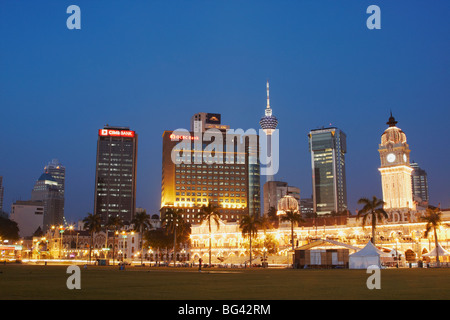 KL Tower, Sultan Abdul Samad Building and city skyline from Merdeka Square, Kuala Lumpur, Malaysia, Southeast Asia, Asia Stock Photo