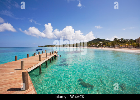 Honduras, Bay Islands, Roatan, West Bay, Jetty Stock Photo