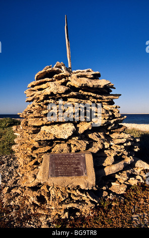 Limestone cairn commemorating 1629 wreck of the Batavia, Western Australia Stock Photo