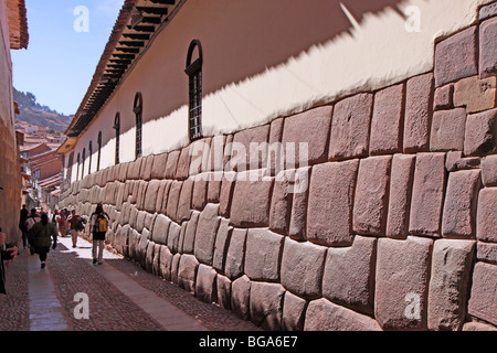 Calle Hatun Rumiyok, Cuzco, Andes, Peru, South America Stock Photo