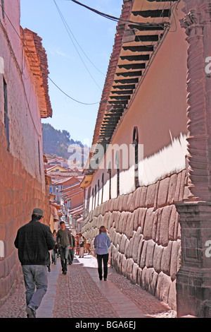 Calle Hatun Rumiyok, Cuzco, Andes, Peru, South America Stock Photo