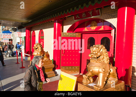 Mahayana Buddhist Temple in Chinatown, New York City Stock Photo