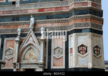 Detail of marble on the Duomo or Basilica di Santa Maria del Fiore in Florence, Tuscany, Italy Stock Photo