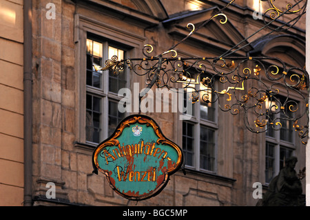 Old hanging sign 'Antiquitaeten Wenzel, Karolinenstrasse, Bamberg, Upper Franconia, Bavaria, Germany, Europe Stock Photo